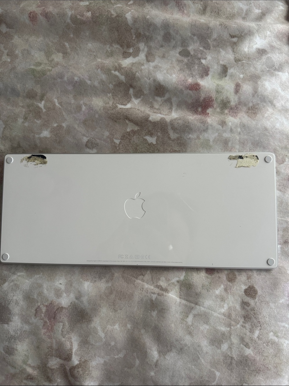 Apple Magic Wireless Keyboard A1644 White - Picture 2 of 2